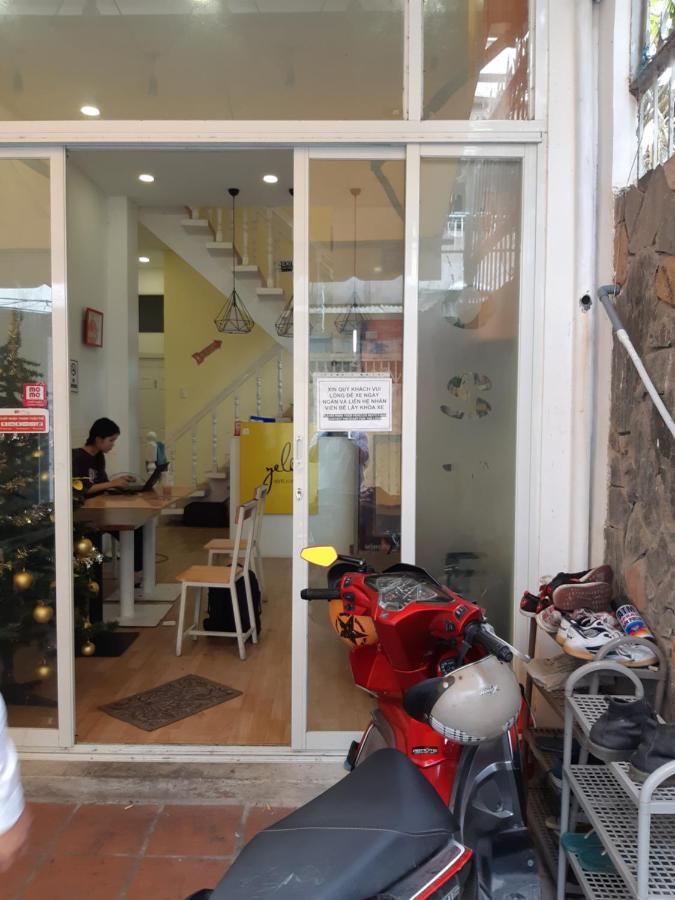 Yelo Hostel & Cafe Thành Pho Ho Chí Minh Esterno foto